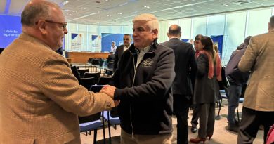 ALCALDE DE RINCONADA PARTICIPA EN JORNADA SOBRE INVERSIÓN REGIONAL 2026 EN VALPARAÍSO